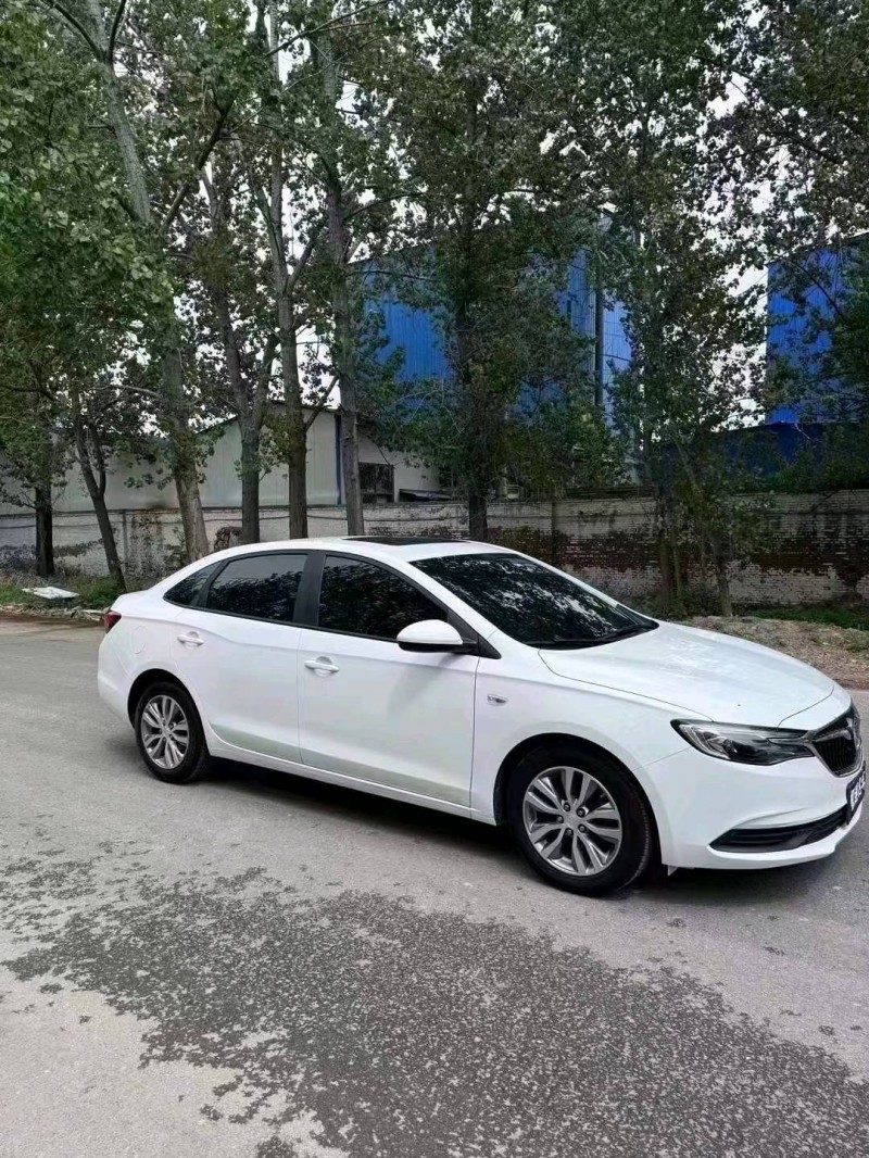 菏泽20年别克英朗GT2