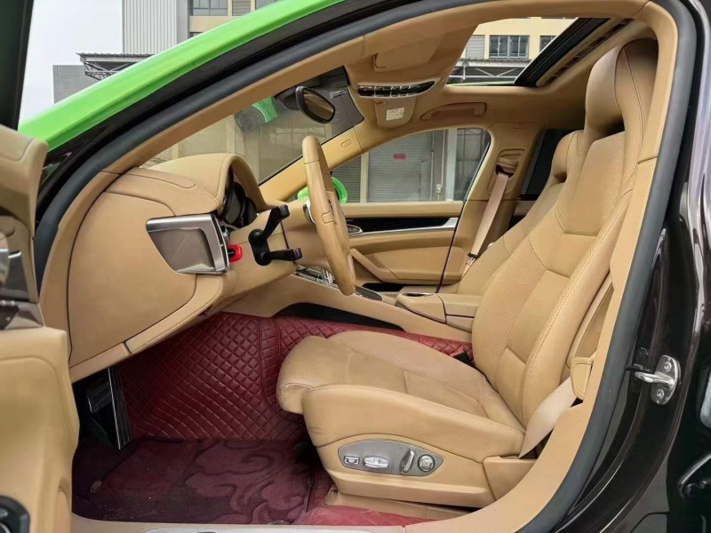 佛山15年保时捷帕拉梅拉5