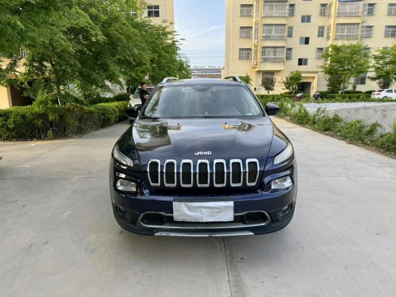 广州16年Jeep自由光1