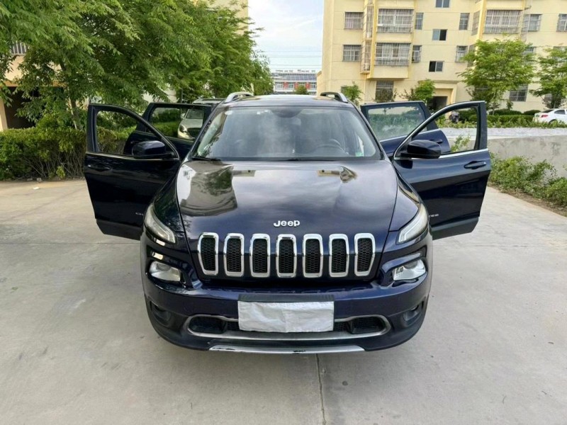 广州16年Jeep自由光5