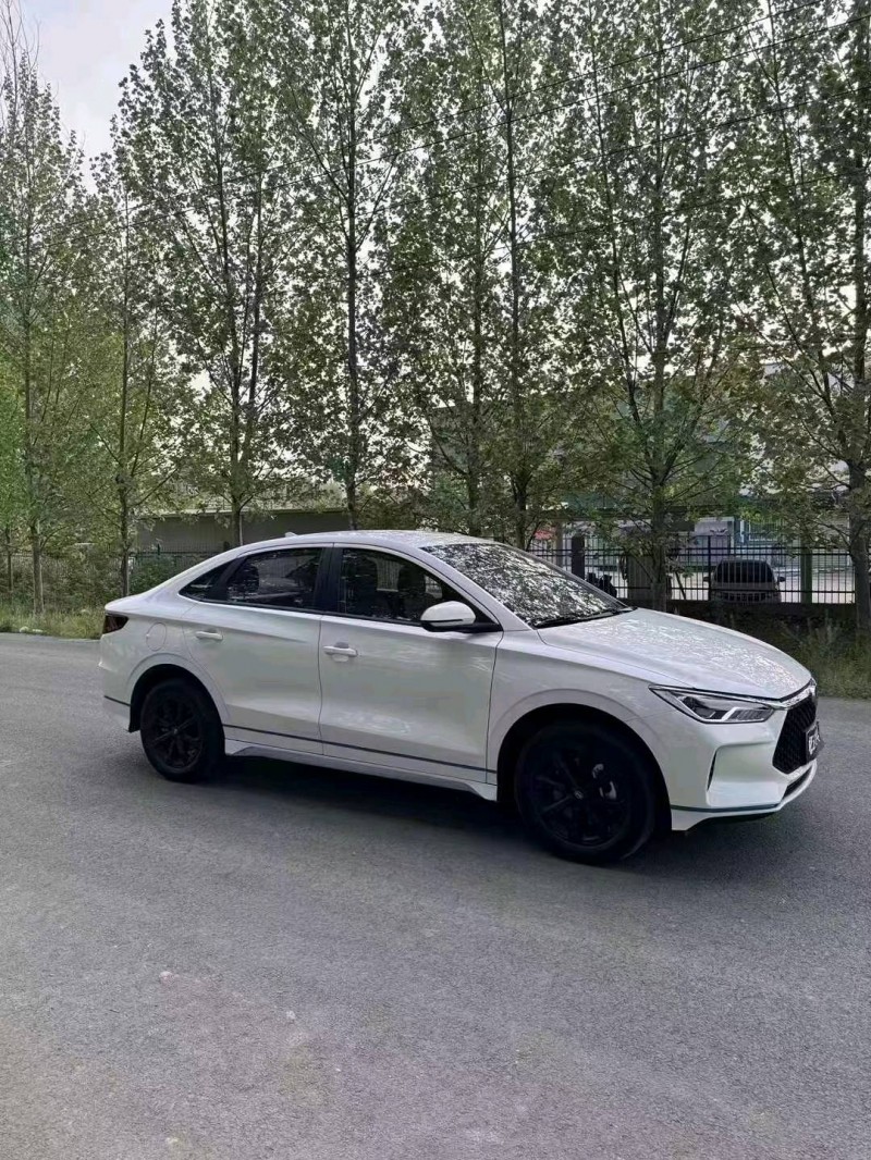 菏泽22年比亚迪E32