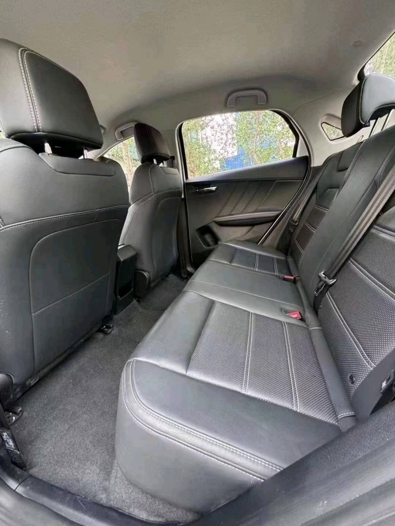 菏泽22年比亚迪E37