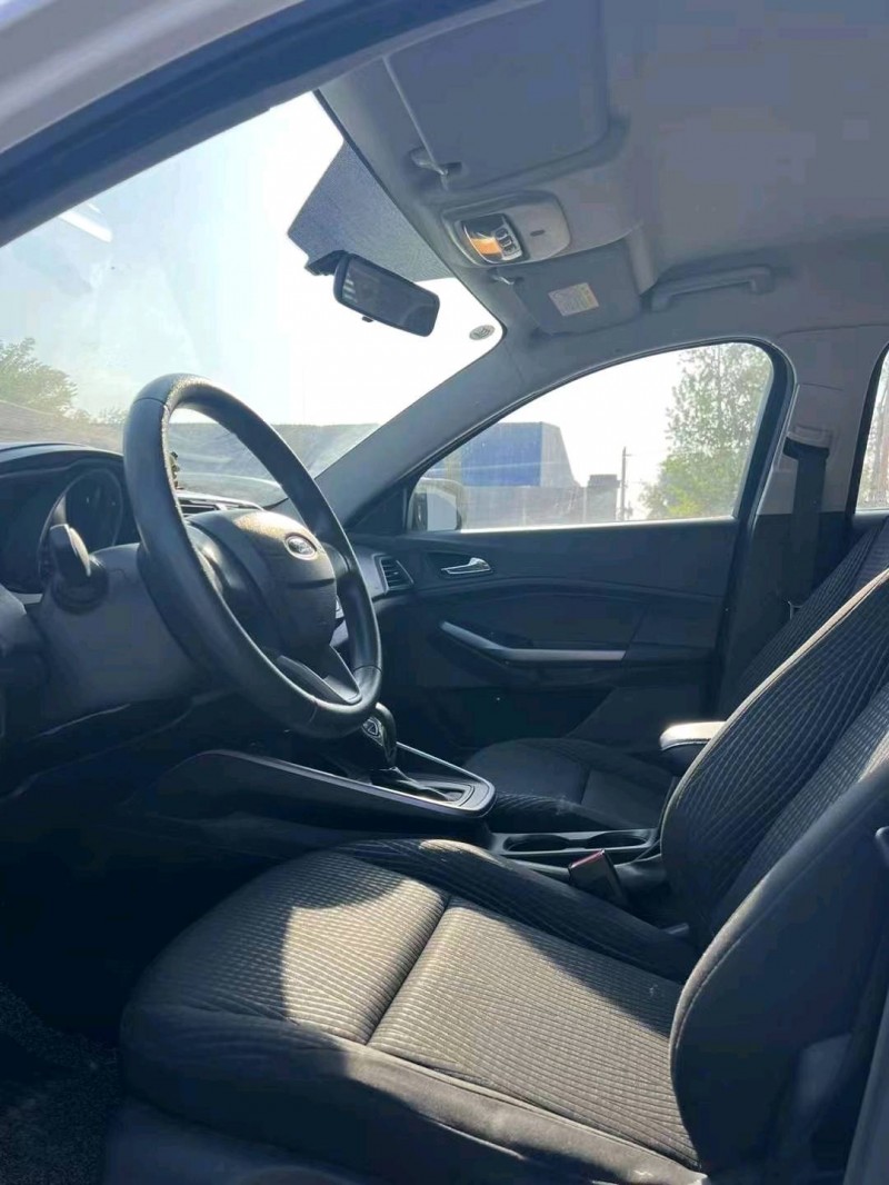 菏泽20年福特福睿斯4