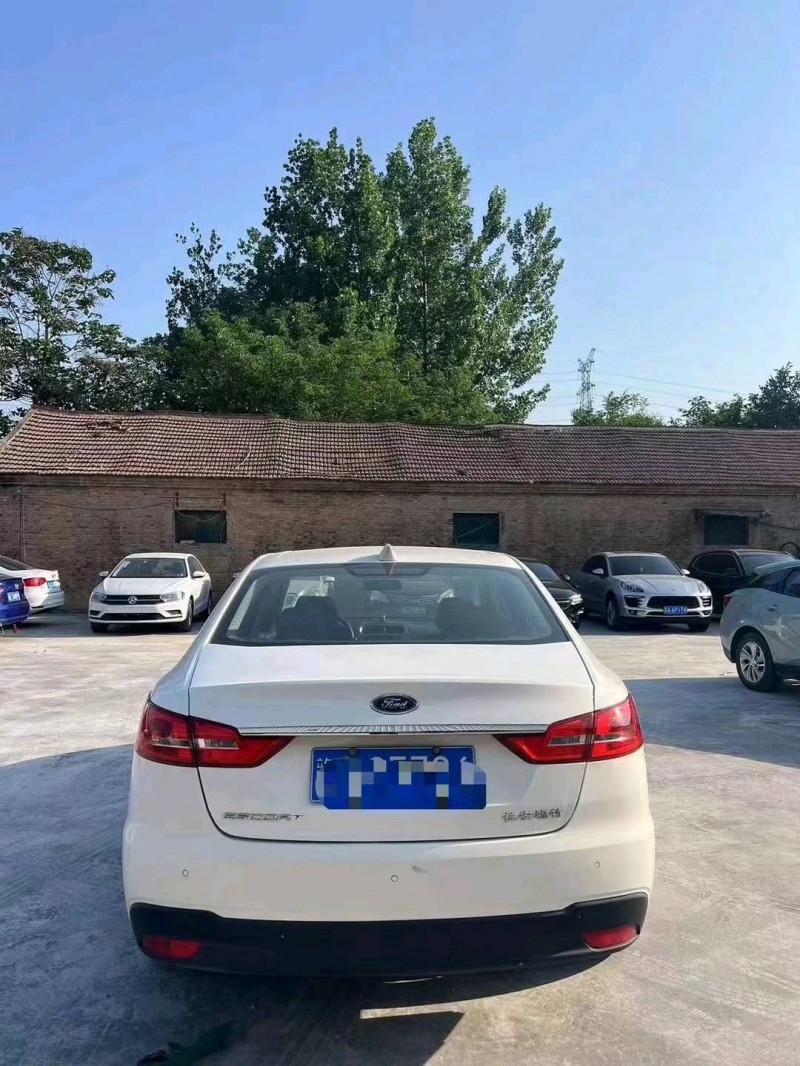 菏泽20年福特福睿斯6