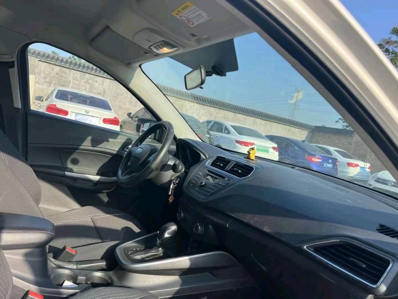 菏泽20年福特福睿斯9