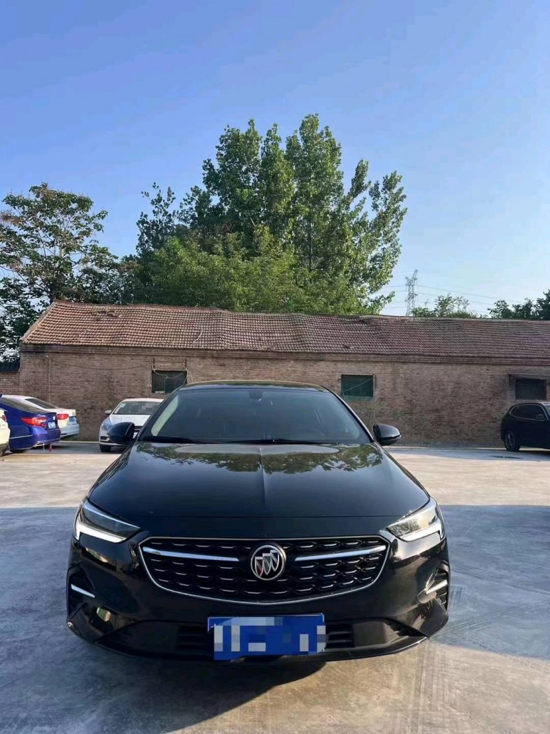 菏泽21年别克君威1