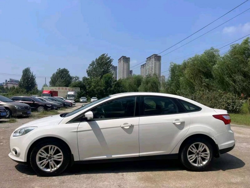 菏泽14年福特福克斯3