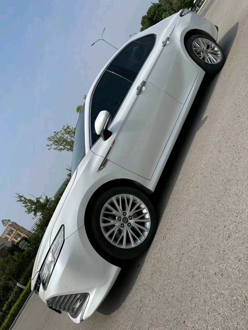 成都19年丰田凯美瑞2