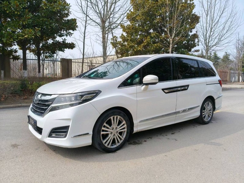 徐州17年本田艾力绅3