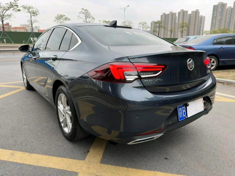 佛山22年别克君威4