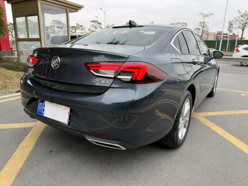 佛山22年别克君威5