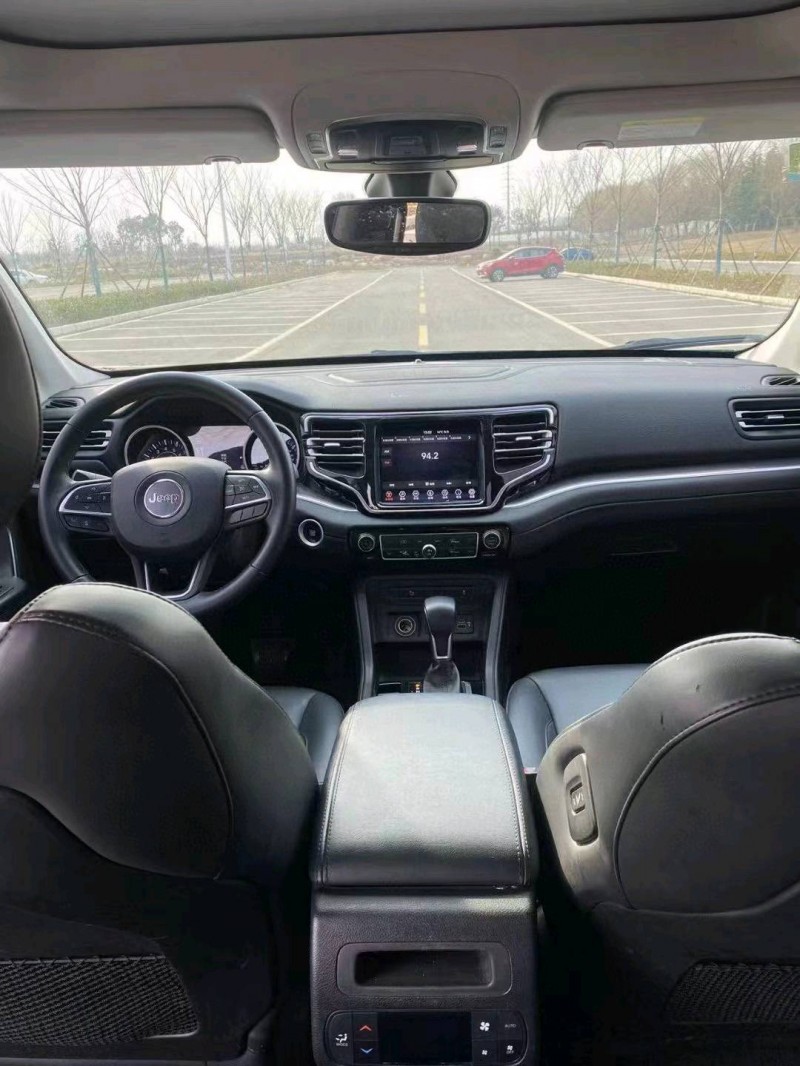 徐州19年Jeep指挥官8