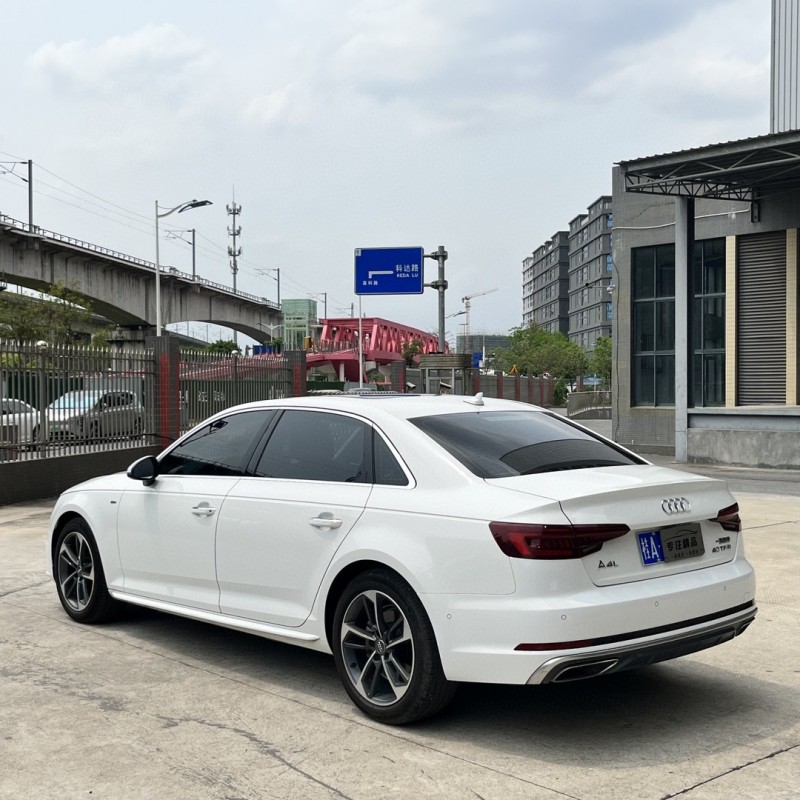 佛山19年奥迪A4L4