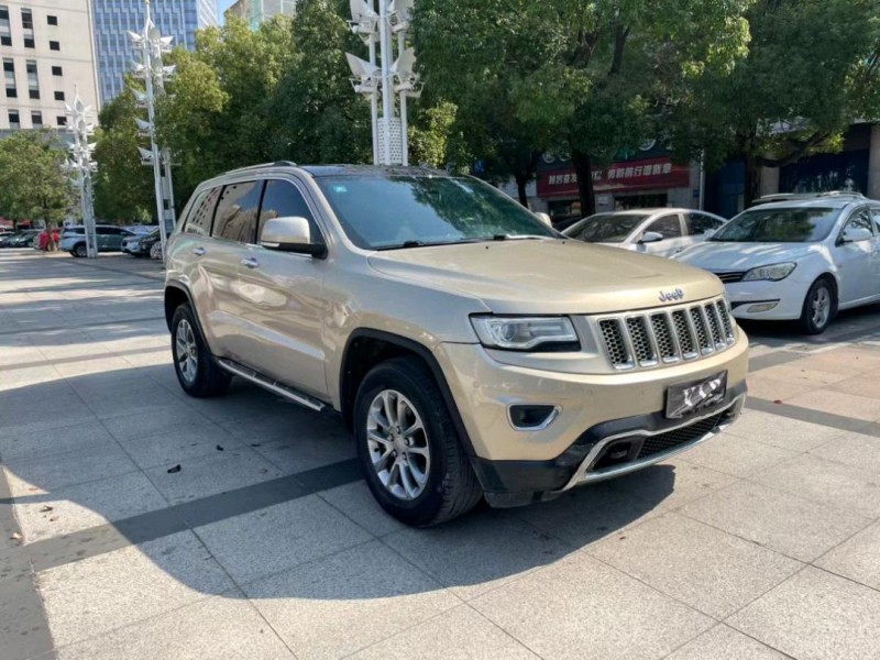 常州16年Jeep大切諾基3