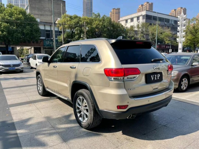 常州16年Jeep大切諾基7