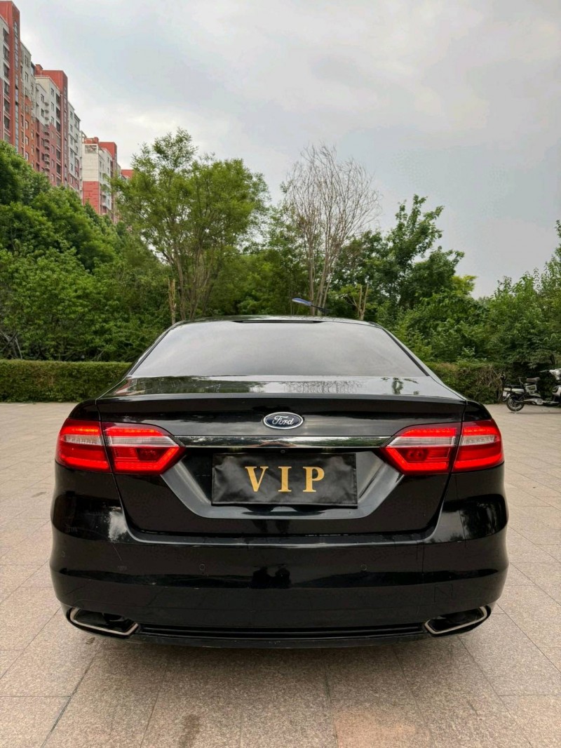 邢台16年福特金牛座9