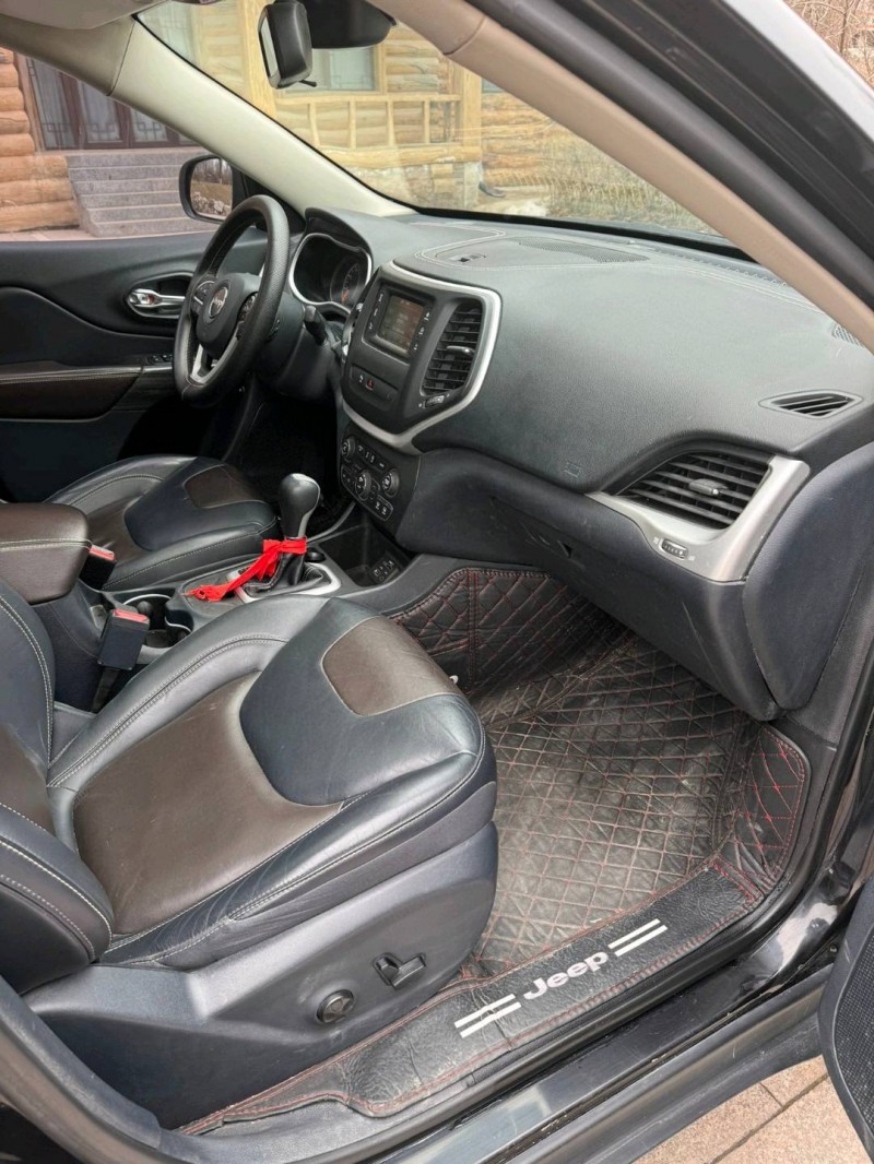 邢台17年Jeep自由光6