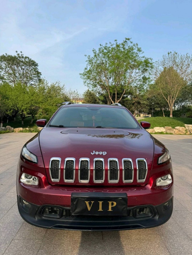 邢台16年Jeep自由光1