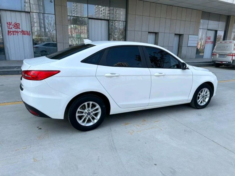 东营20年福特福睿斯6