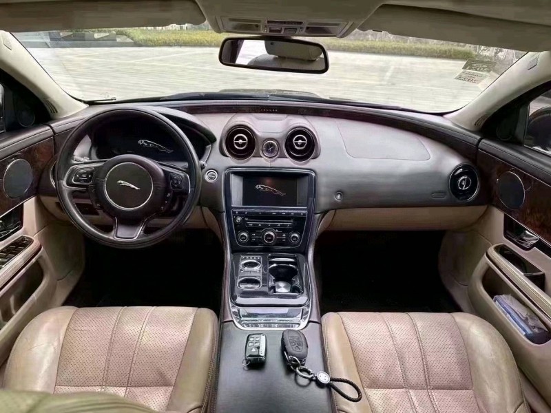 青岛13年捷豹XJ6