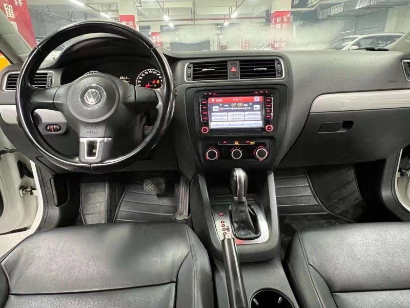 成都14年大众速腾8