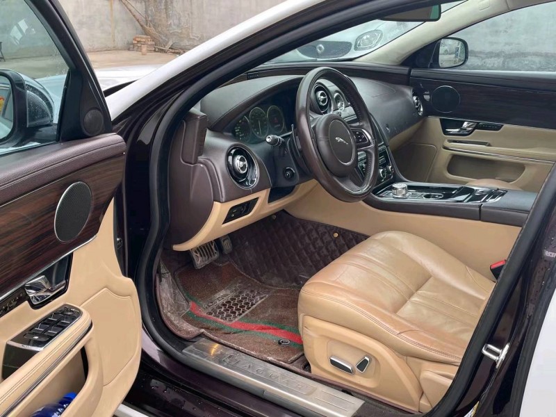 济宁13年捷豹XJ6