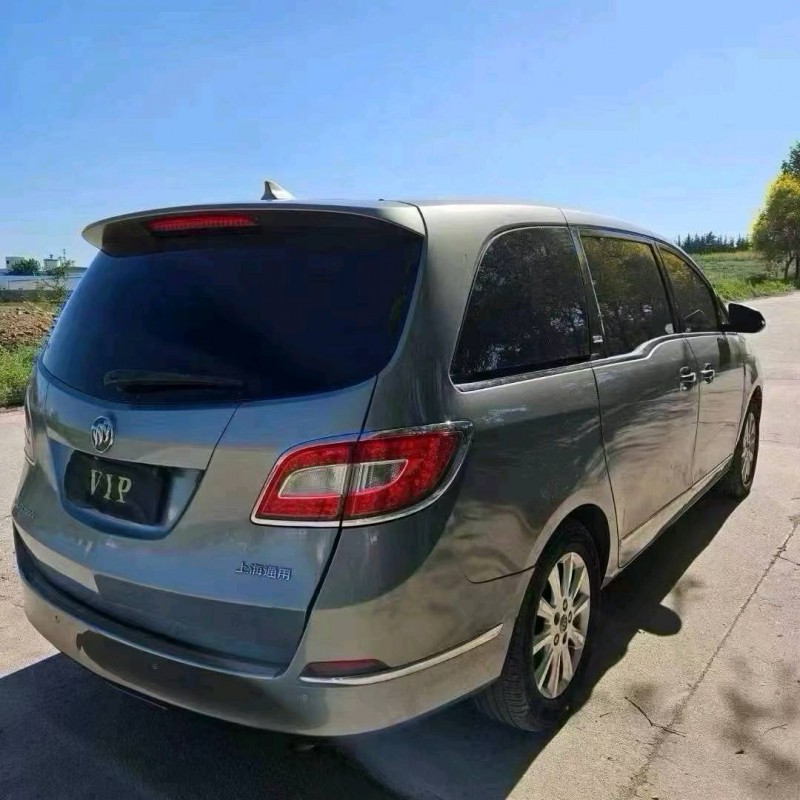 东营13年别克GL86