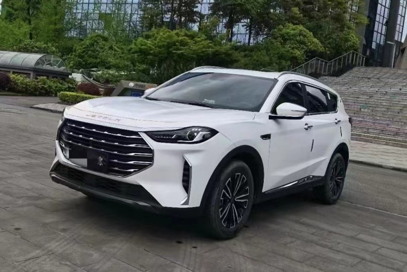 成都22年奇瑞捷途X702