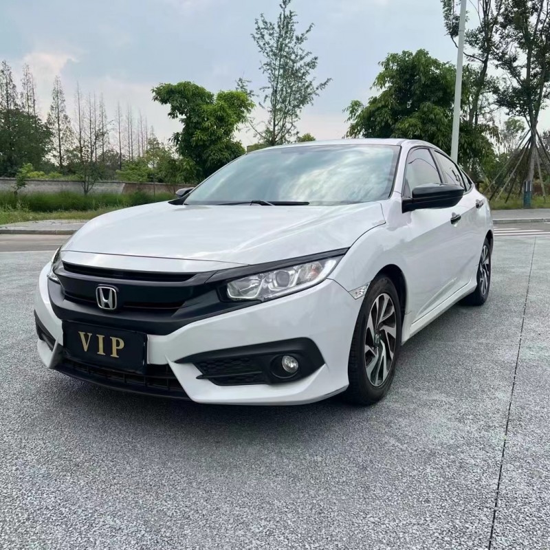 成都18年本田思域2