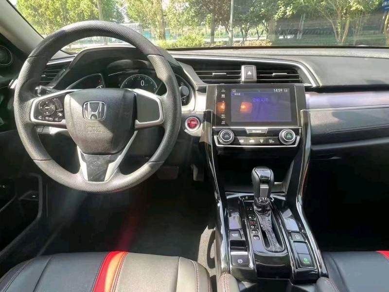 东营17年本田思域4