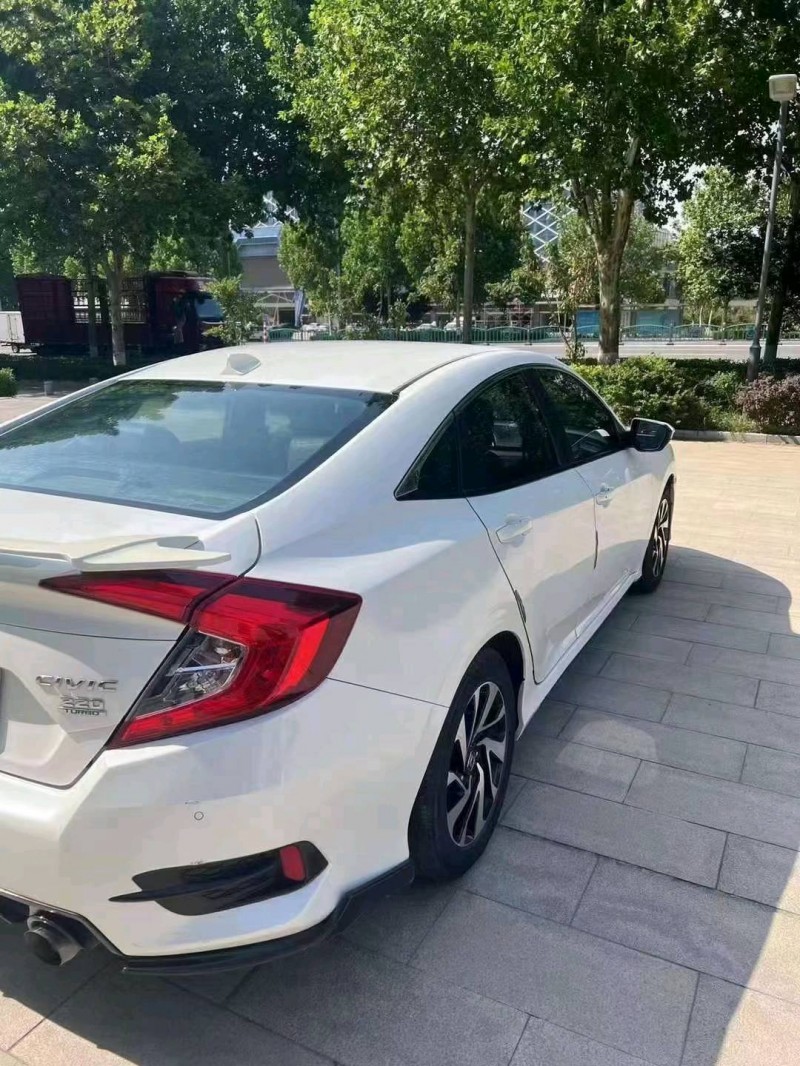 东营17年本田思域9