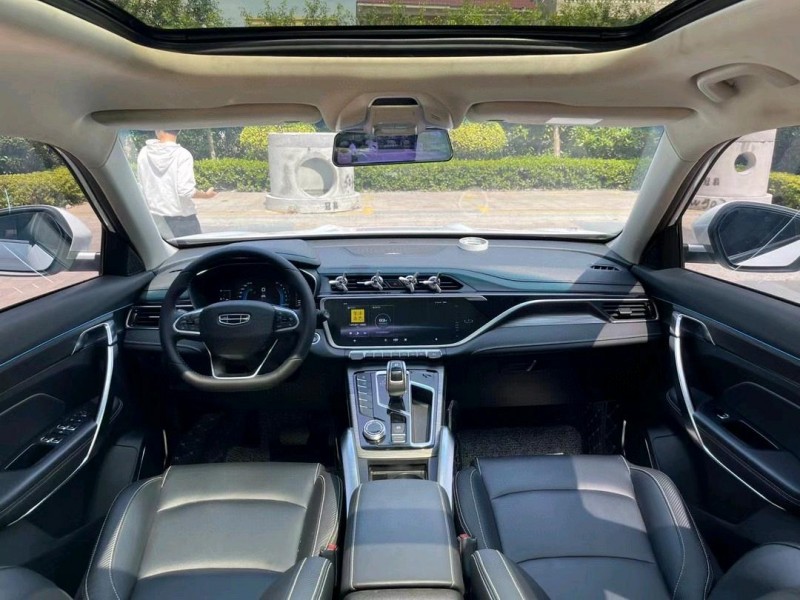 佛山20年吉利博越9