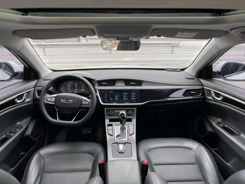 佛山21年吉利帝豪9