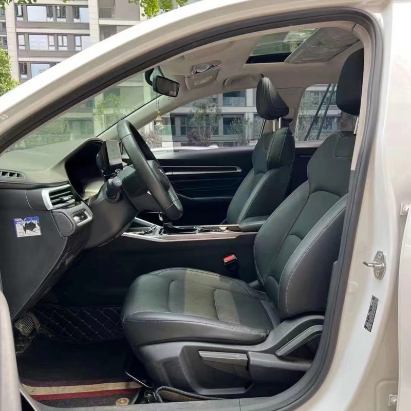 成都21年吉利帝豪4