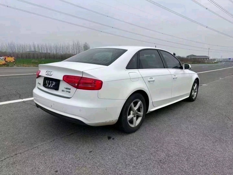苏州14年奥迪A4L5