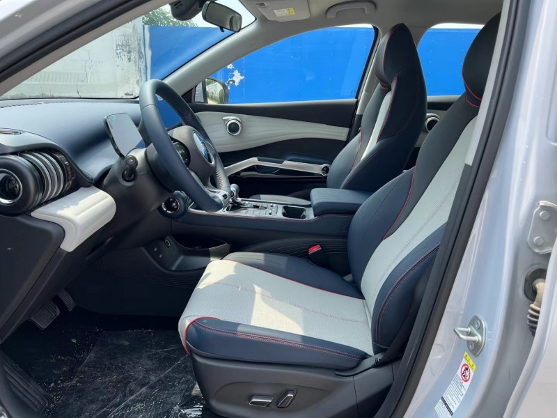 青岛23年比亚迪元7