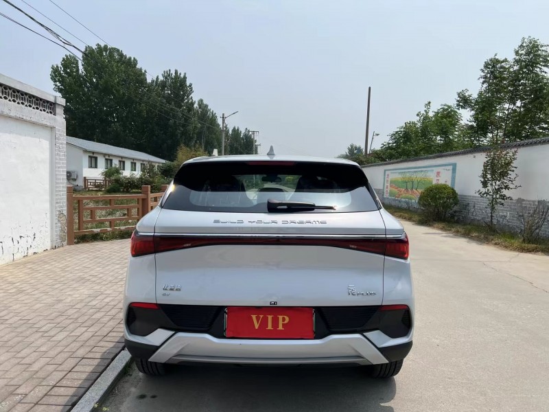 青岛23年比亚迪元9