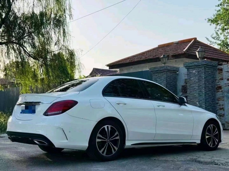 东营19年奔驰C7