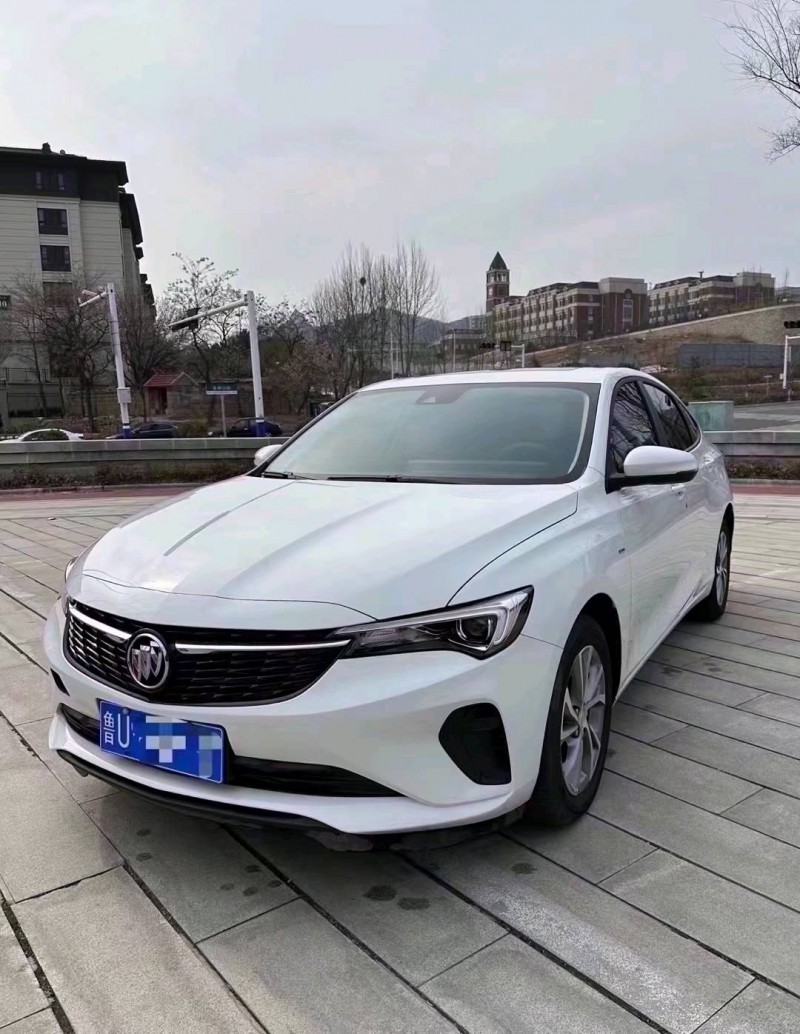 东营23年别克威朗3