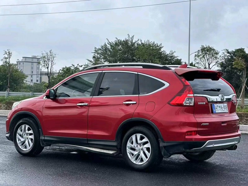 汕头16年本田CRV9