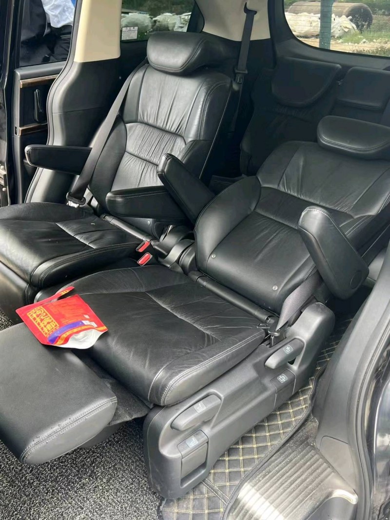 济宁17年本田奥德赛3