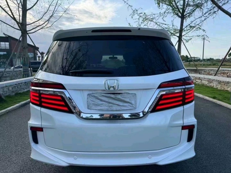 东营17年本田艾力绅8