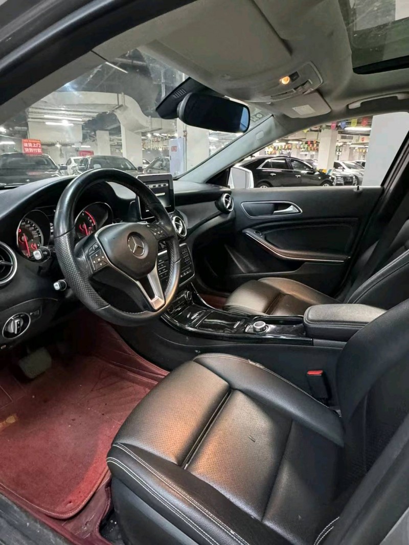 成都16年奔驰GLA6