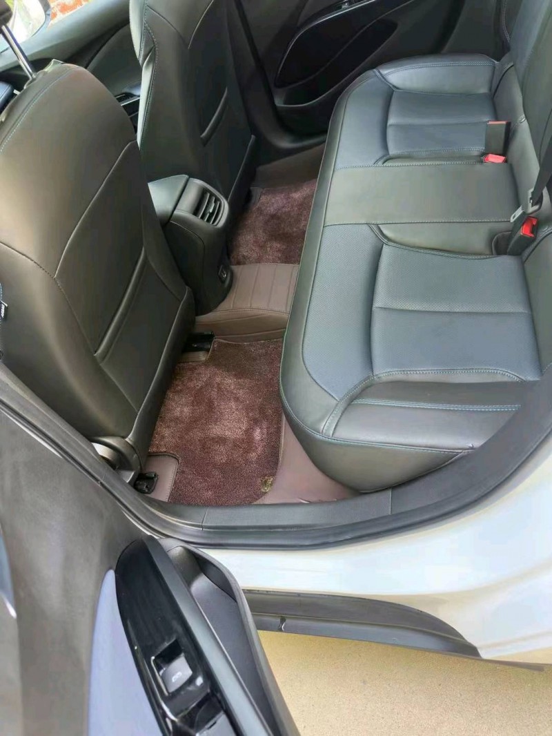 东营23年别克velite64