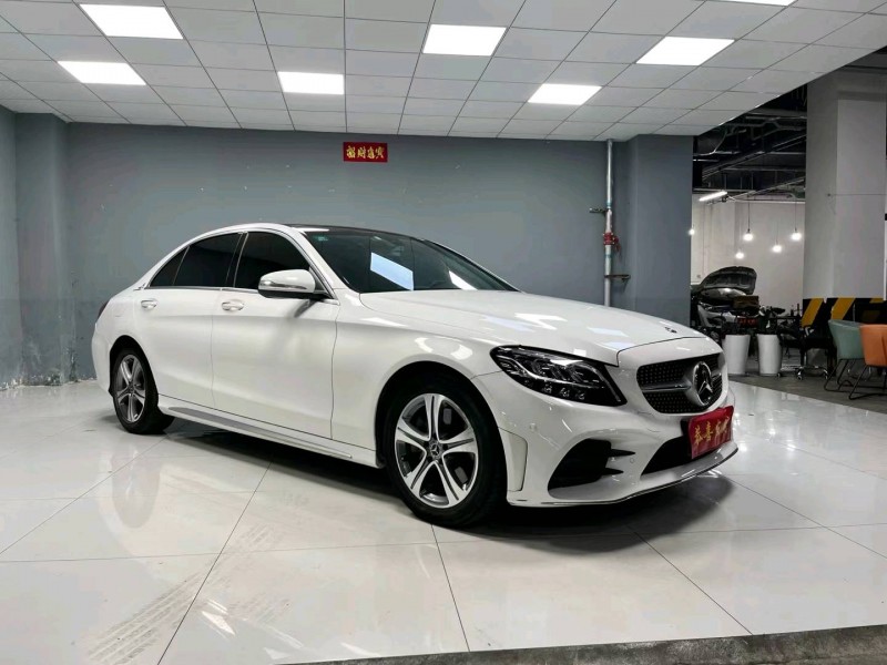 成都22年奔驰A2