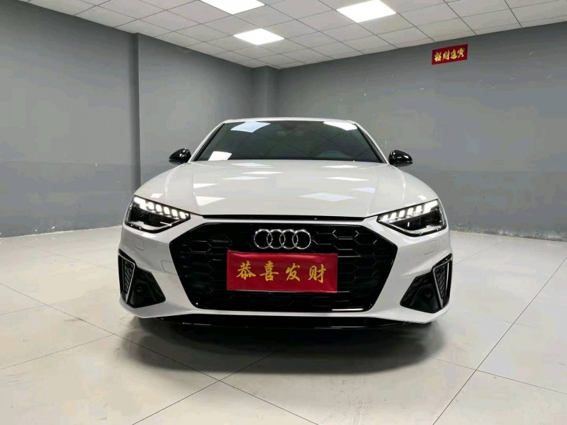 成都22年奥迪A4L1