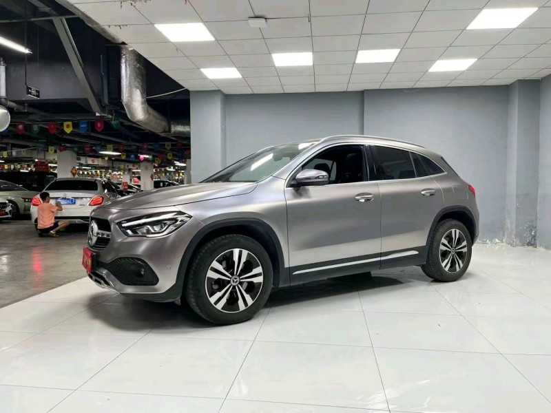 成都21年奔驰GLA3