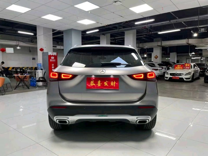 成都21年奔驰GLA5