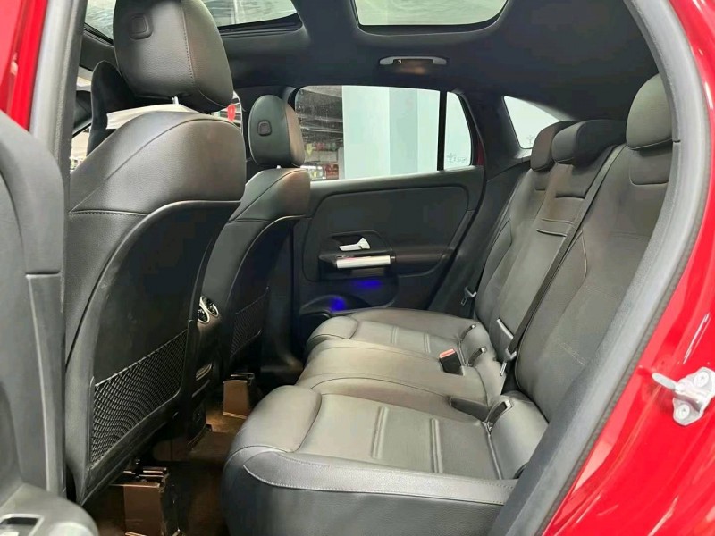 成都21年奔驰GLA7