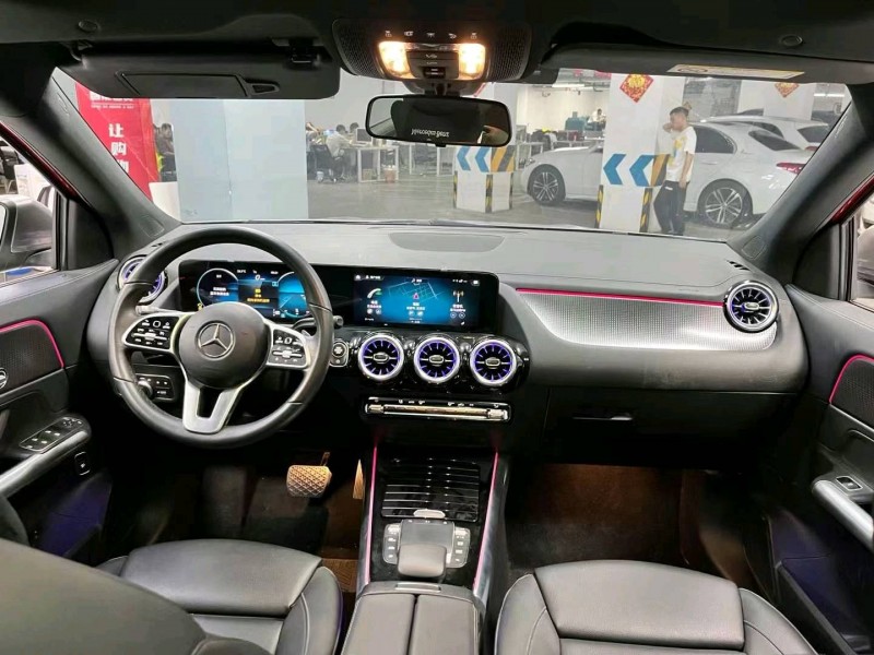 成都21年奔驰GLA8